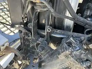 Used 2008 VOLVO VNL Bracket (Stock #92940)) Part Image