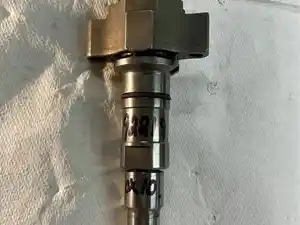 Used CUMMINS ISL Injector (Stock #92219)) Part Image