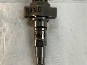 Used CUMMINS ISL Injector (Stock #92220)) Part Image