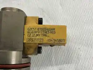 Used PACCAR MX-13 Injector (Stock #92034)) Part Image