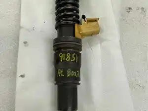 Used VOLVO D16 Injector (Stock #91851)) Part Image