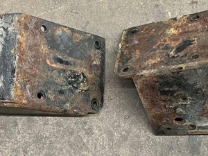 Used 1999 KENWORTH T800 Bracket (Stock #4474)) Part Image