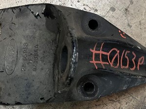 Used 2002 PETERBILT 387 Cab Mount (Stock #5135)) Part Image