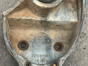Used 2005 INTERNATIONAL 8600 Cab Mount (Stock #4472)) Part Image