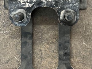 Used 2016 KENWORTH T680 Bracket (Stock #4825)) Part Image