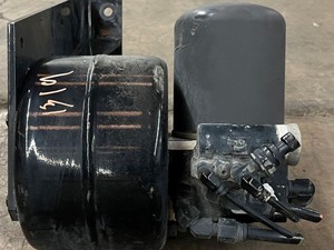 Used 2017 KENWORTH T800 Air Dryer (Stock #5228)) Part Image