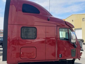 Used 2017 PETERBILT 587 Cab (Stock #1300)) Part Image