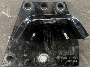 Used 2018 KENWORTH Engine Mount (Stock #4496)) Part Image