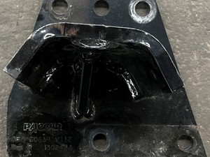 Used 2018 KENWORTH Engine Mount (Stock #4499)) Part Image