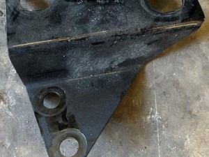 Used 2018 KENWORTH T680 Bracket (Stock #5641)) Part Image