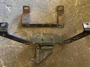 Used 2020 KENWORTH T880 Bracket (Stock #6226)) Part Image