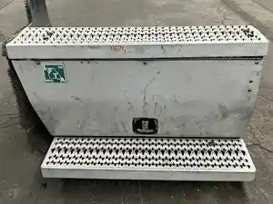 Used 2005 PETERBILT 387 Battery Box (Stock #8852)) Part Image