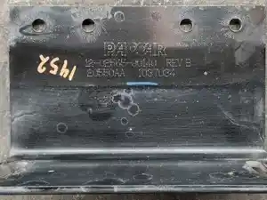 Used 2020 KENWORTH T680 Bracket (Stock #8182)) Part Image