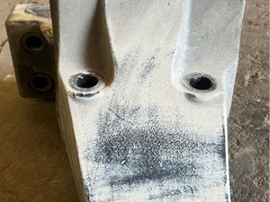 Used 2020 KENWORTH T880 Cab Mount (Stock #6808)) Part Image
