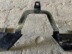 Used 2020 PETERBILT 579 Bracket (Stock #6372)) Part Image