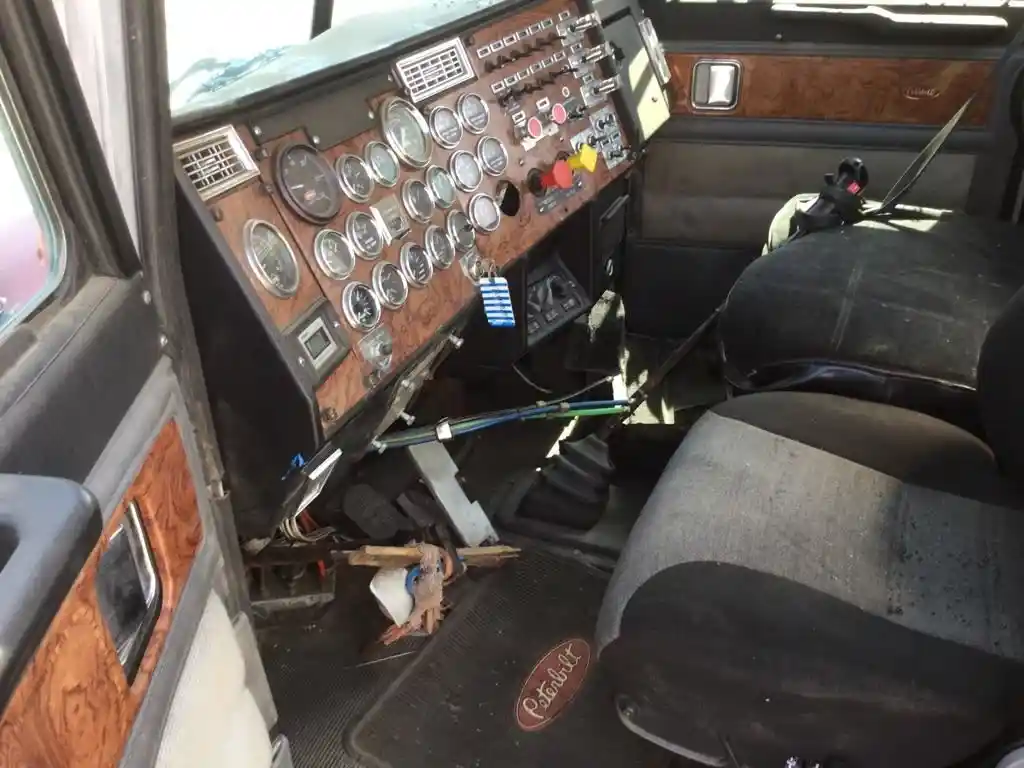 Used PETERBILT 379 Cab for sale Umatilla Oregon United States Cabs
