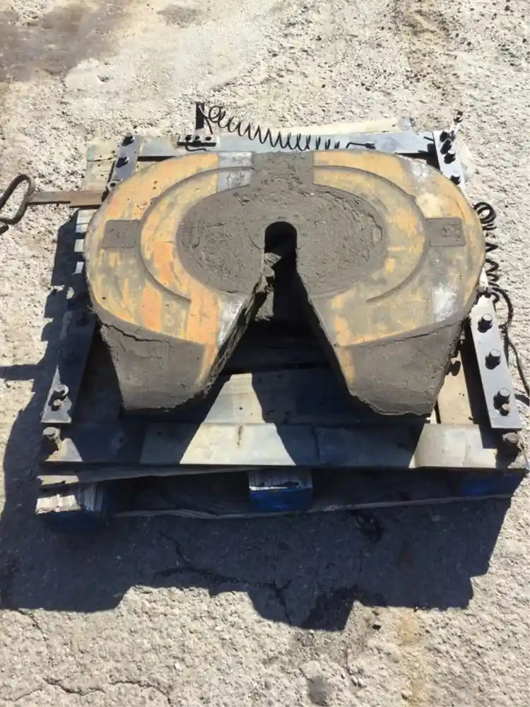 Used 2015 JOST AIR SLIDE Fifth Wheel for sale Fitchburg Massachusetts