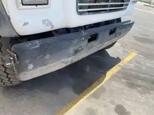 Used 1994 FORD LT9000 Bumper (Stock #539678)) Part Image