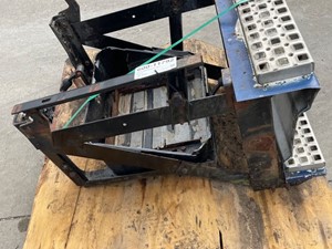 Used 1994 White GMC WIA Battery Box (Stock #600-11792)) Part Image