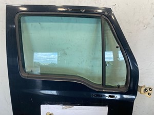 Used 2000 Sterling L9522 Door (Stock #606-13557)) Part Image