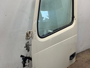 Used 2007 Volvo VNL Gen 2 Door (Stock #606-13510)) Part Image