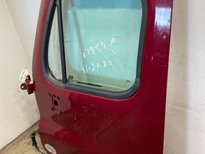 Used 2011 Freightliner Cascadia Door (Stock #606-13523)) Part Image