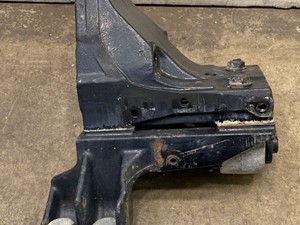Used 2015 Kenworth T680 Cab Mount (Stock #630-10810)) Part Image