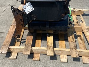 Used 2016 Freightliner Cascadia Battery Box (Stock #600-11883)) Part Image