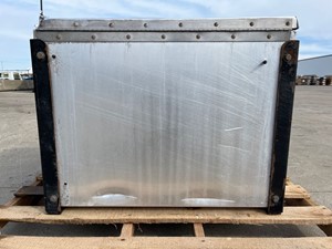 Used 2020 Peterbilt 579 Tool Box (Stock #693-10234)) Part Image