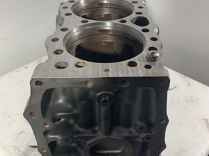 Rebuilt Detroit Diesel Series 60 DDEC VI 14.0L Block (Stock #501-12025)) Part Image