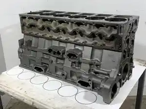 Rebuilt 1996 Cummins M11 Celect Block (Stock #501-12140)) Part Image