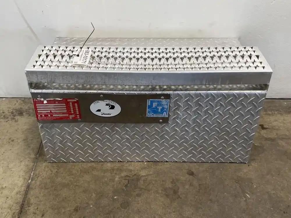 Used 2001 Peterbilt 379 Battery Box Cover for sale Dorr Michigan