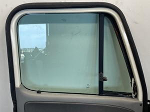 Used 2003 Freightliner CST120 Door (Stock #606-13614)) Part Image