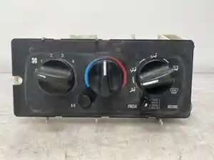 Used 2006 Mack CXN Interior Misc Part Image