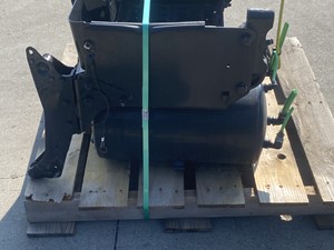 Used 2017 Freightliner Cascadia Battery Box (Stock #600-11929)) Part Image