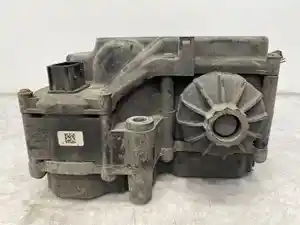 Used 2018 Volvo VNL Gen 2 DEF Pump (Stock #561-10941)) Part Image