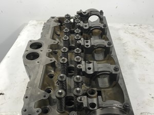 Rebuilt Detroit Diesel Series 50 Head (Stock #504-10524)) Part Image