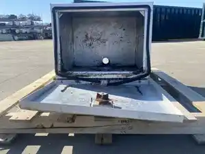 Used Western Star 4900 Tool Box (Stock #693-10265)) Part Image