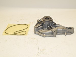 New Aftermarket Volvo D13 Water Pump (Stock #522-12161)) Part Image