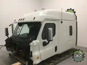 New 2013 FREIGHTLINER Cascadia Cab (Stock #386747)) Part Image