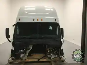 New 2014 FREIGHTLINER Cascadia Cab (Stock #333124)) Part Image