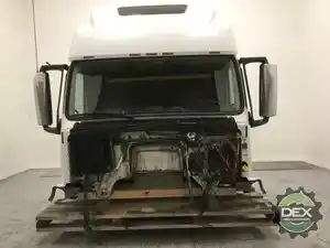 New 2015 VOLVO VNL670 Cab (Stock #386142)) Part Image