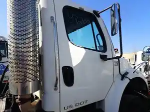 Used 2007 FREIGHTLINER M2-106 Door (Stock #105740)) Part Image