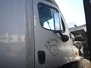 Used 2012 FREIGHTLINER CASCADIA 125 Door (Stock #105581)) Part Image