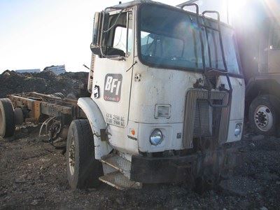 Image 2 of part Used 2004 Freightliner FL120 Door