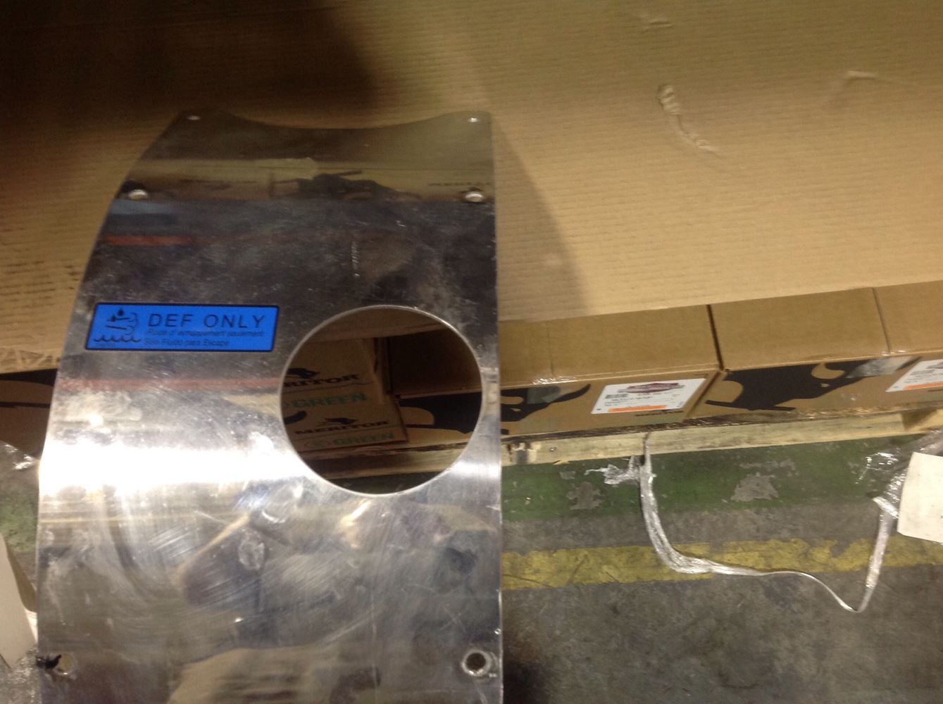 Volvo VNL (Stock TAG74620) DEF Tanks TPI