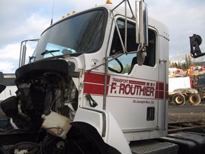 Used 1995 Kenworth T300 Cab Image