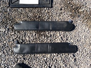 Used 2000 Freightliner FLD Sun Visor (Stock #P-100)) Part Image