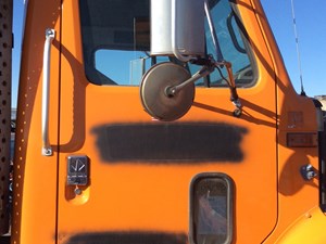 Used 2000 International 8100 Door (Stock #71316-3)) Part Image