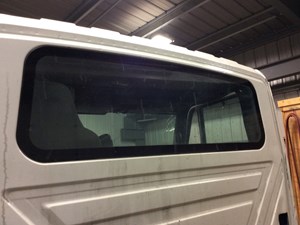 Used 2002 International 4300-4400 Back Window (Stock #21816-1)) Part Image